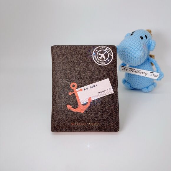 Michael Kors Illustrations SL Away Passport Wallet Cardcase Brown Mimosa Logo - Picture 1 of 6